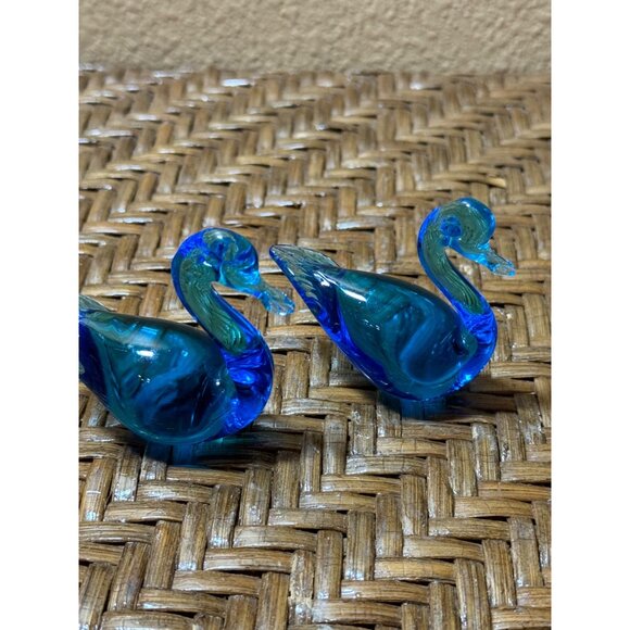 Vintage Blue Glass Swan Figurines Handcrafted Art Decor Collectible 2 1/4" Tall - Picture 5 of 8